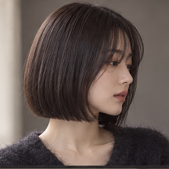 블런트 보브의 한국인 성인 여성 모델 측면 헤어 스타일